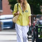 Jennifer Lawrence in a Yellow Shirt Was Seen Out for a Stroll in New York City 08/07/2024