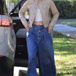 Jennifer Lopez in a Beige Jacket Was Seen Out in Los Angeles 08/18/2024