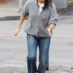 Jennifer Garner in a Grey Cardigan Was Seen Out in Los Angeles 11/26/2024