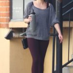 Elizabeth Olsen in a Black Sneakers Leaving the Gym in Los Angeles 12/04/2024