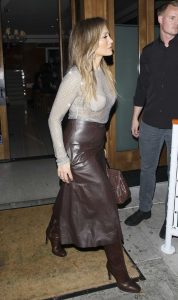 Jennifer Lopez in a Brown Leather Skirt