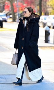 Katie Holmes in a Navy Faux Fur Coat