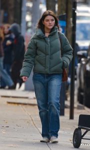 Suri Cruise in a Green Puffer Jacket