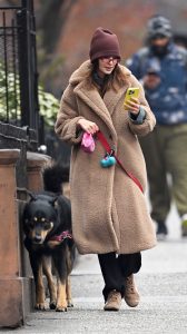 Emily Ratajkowski in a Beige Faux Fur Coat