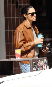 Gal Gadot in a Tan Leather Jacket