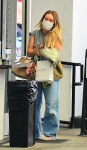 Hilary Duff in a Grey Tee