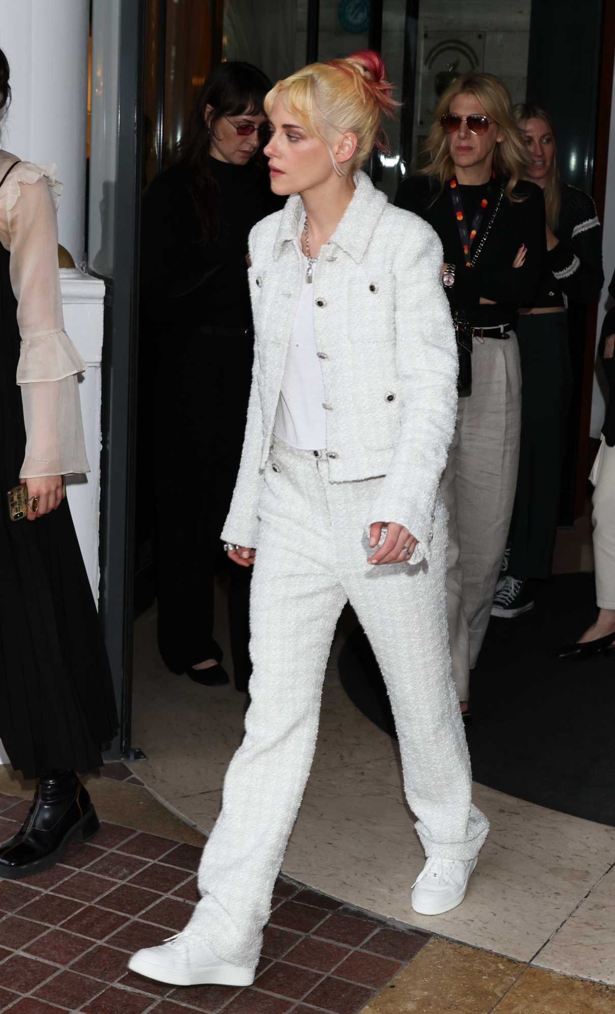 Kristen Stewart in a White Pantsuit