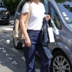 Natalie Portman in a White Tee Was Seen Out in Paris 06/09/2025