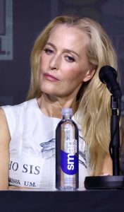 Gillian Anderson