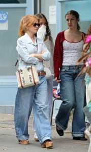 Isla Fisher in a Blue Jeans
