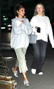 Olivia Jade in a Grey Oversized Sweatshirt