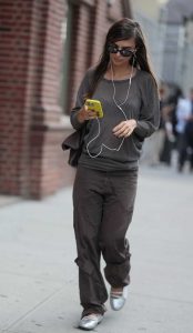 Emily Ratajkowski in a Brown Pants