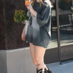 Lulu Wilson in a Grey Oversized Tee Was Seen Out in Los Angeles 08/31/2025