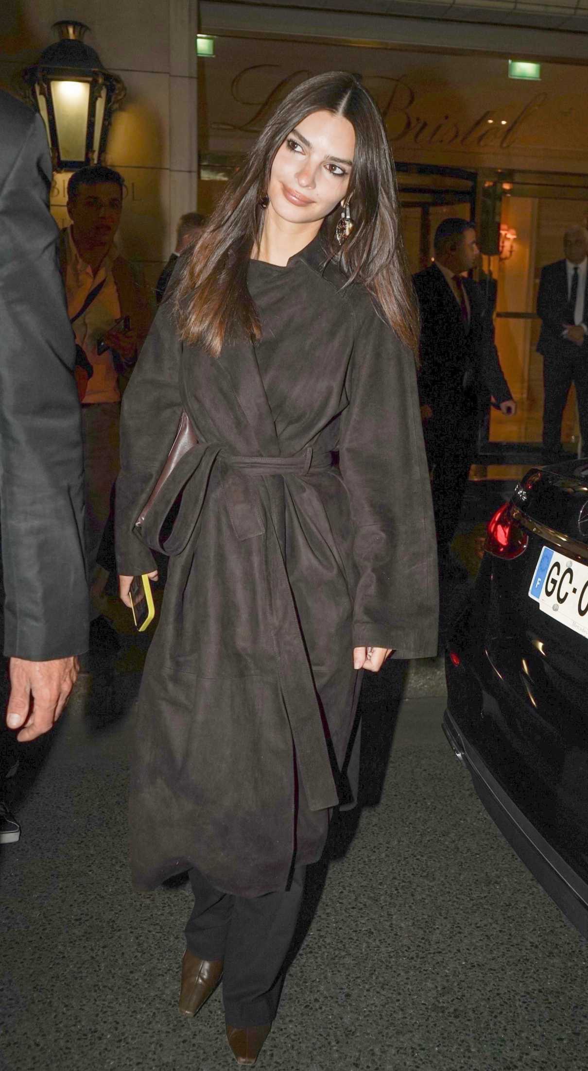 Emily Ratajkowski in a Brown Suede Coat