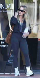 Hilary Duff in a Black Leggings