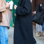 Jennifer Lawrence in a Black Coat Was Seen Out in New York City 10/09/2025