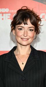 Milana Vayntrub