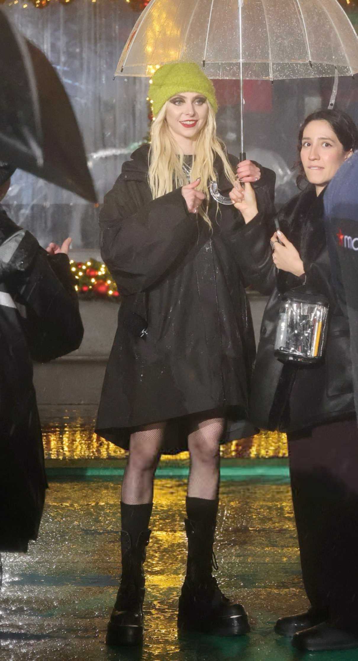 Taylor Momsen in a Black Boots