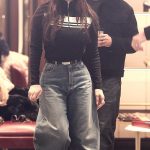 Lauren Sanchez in a Grey Jeans Was Seen Out in Aspen 12/24/2025