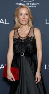 Gillian Anderson