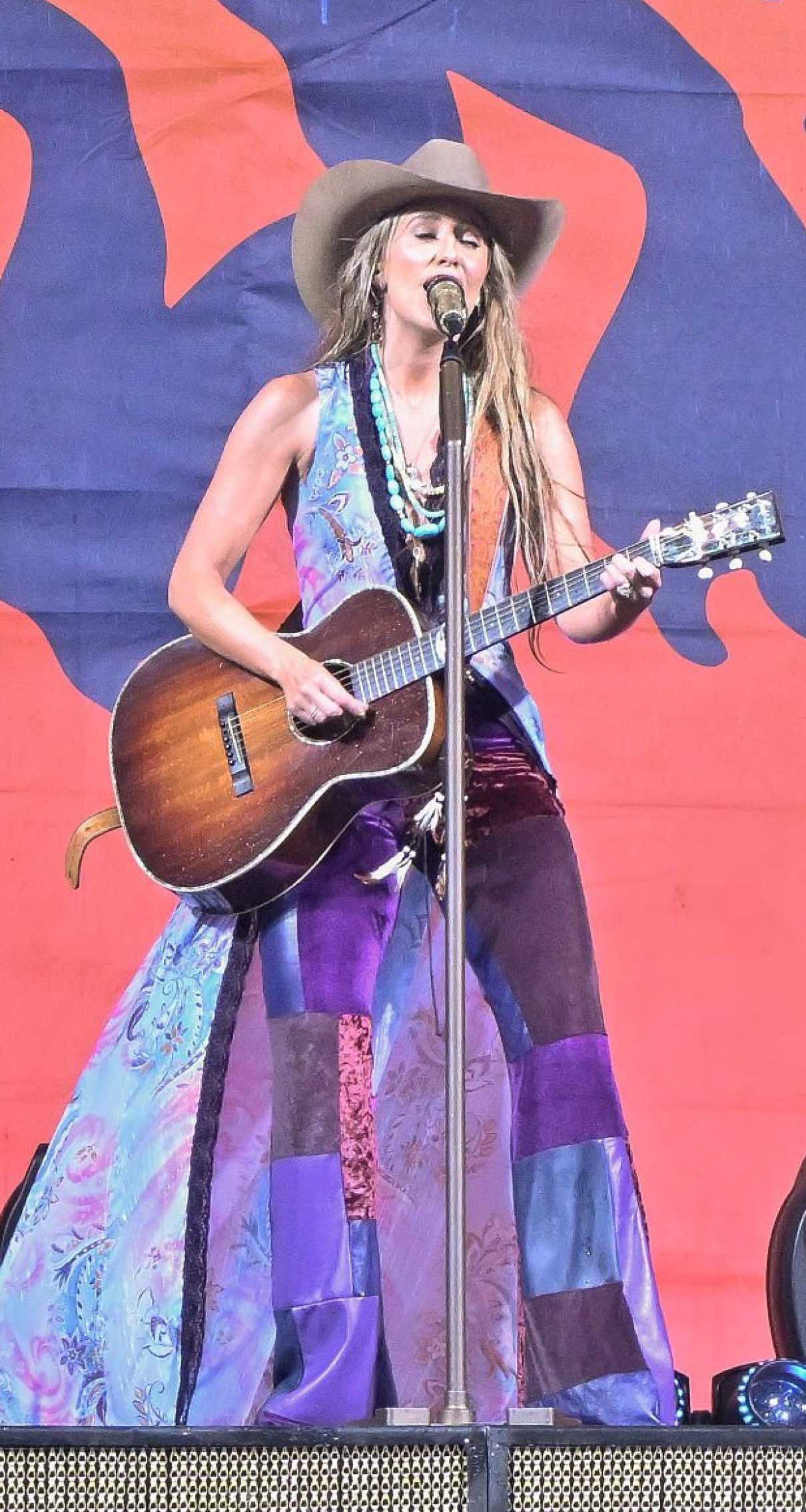 Lainey Wilson