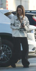 Jessica Alba in a White Sweatshirt