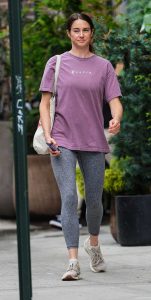 Shailene Woodley in a Grey Leggings