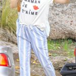 Jennifer Garner in a Striped Pants Was Seen at the Farmer’s Market in Brentwood 07/26/2026