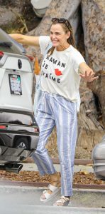 Jennifer Garner in a Striped Pants
